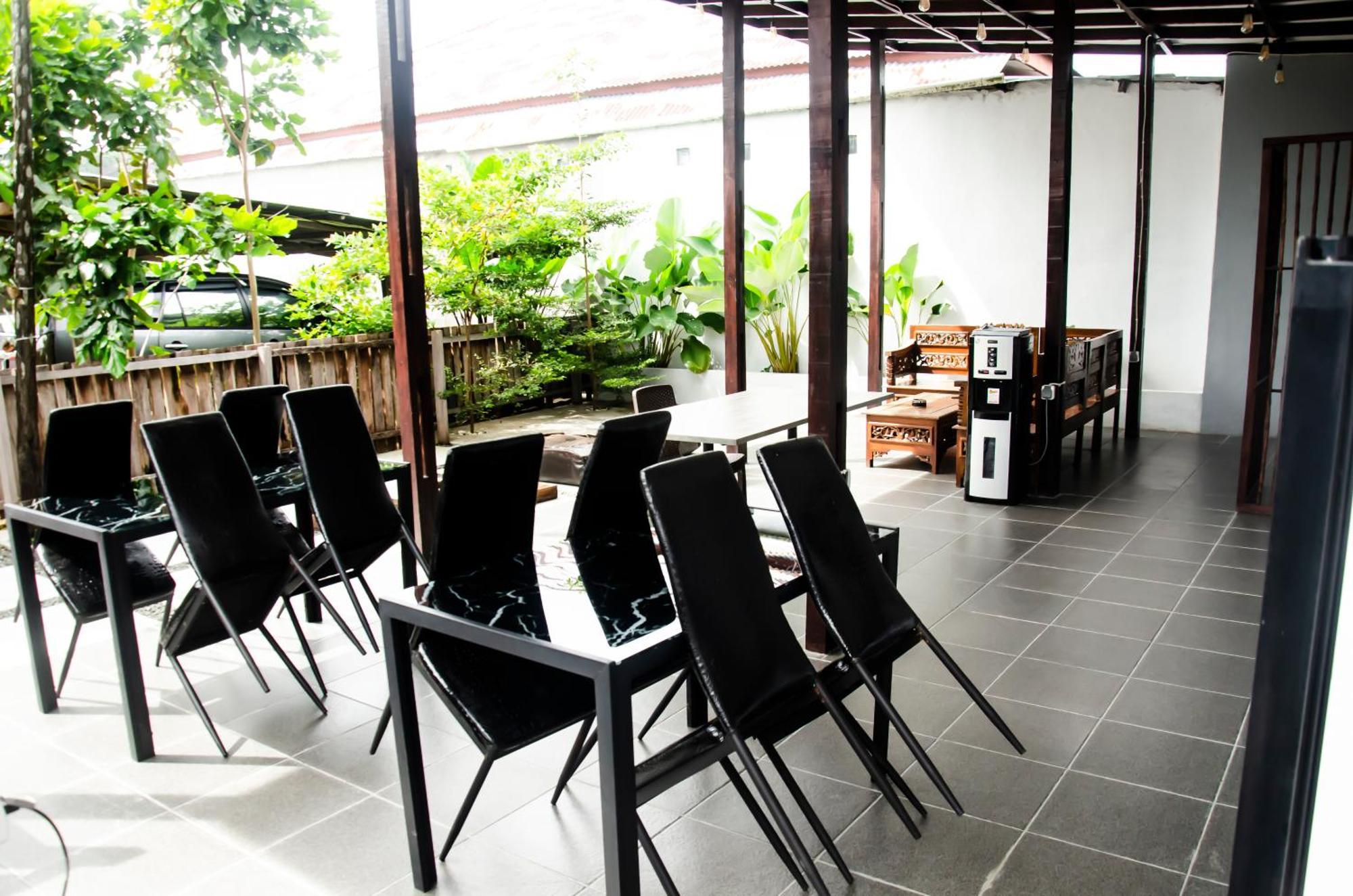Baronda Guest House Соронг Экстерьер фото
